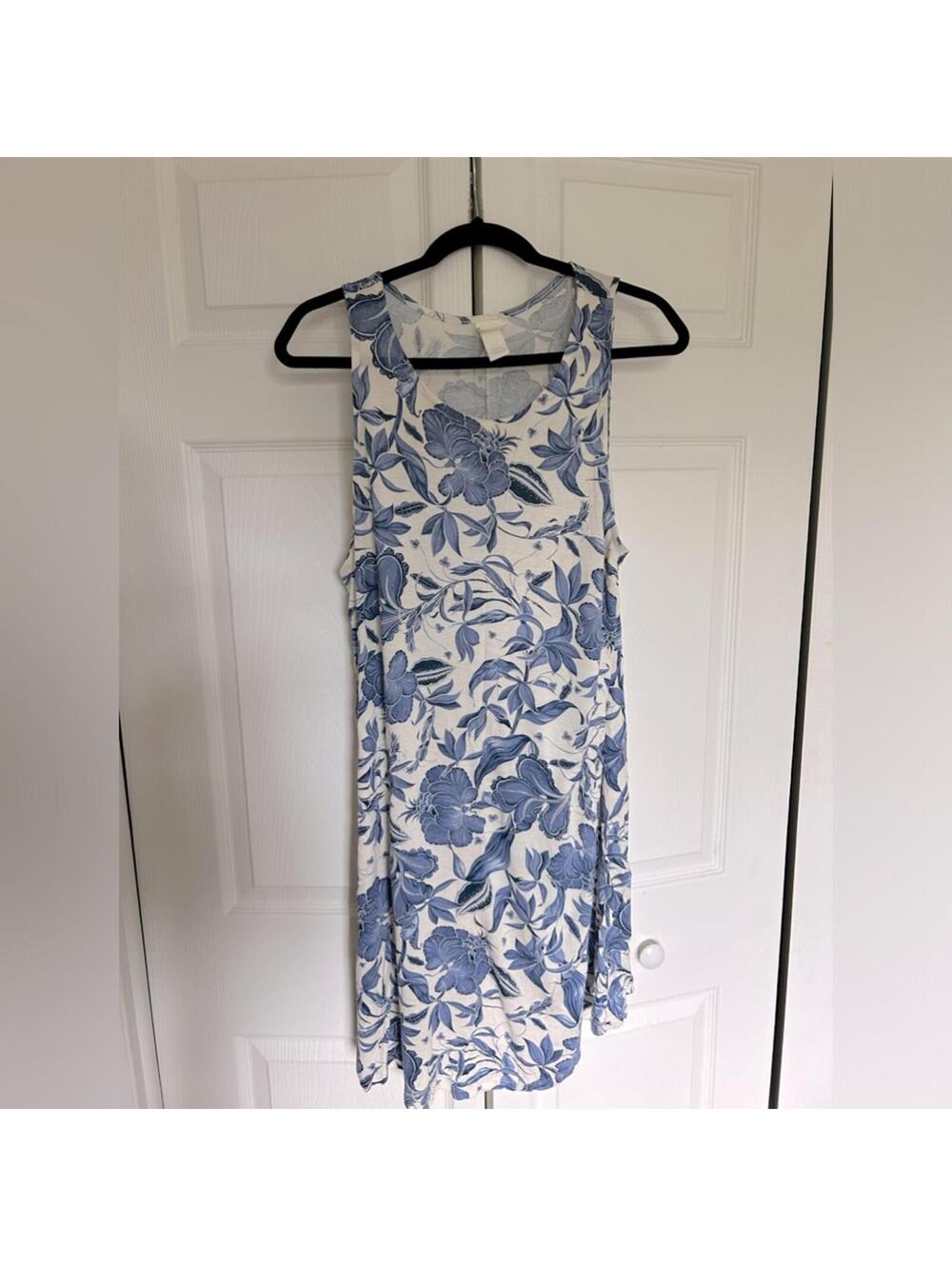 Women’s floral dress - Like New - S